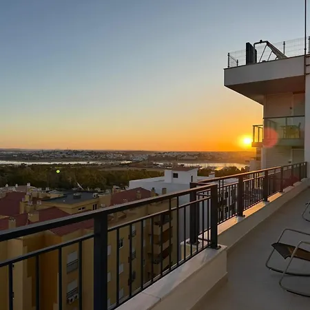 Prime Located Penthouse W Seaview Apartman *