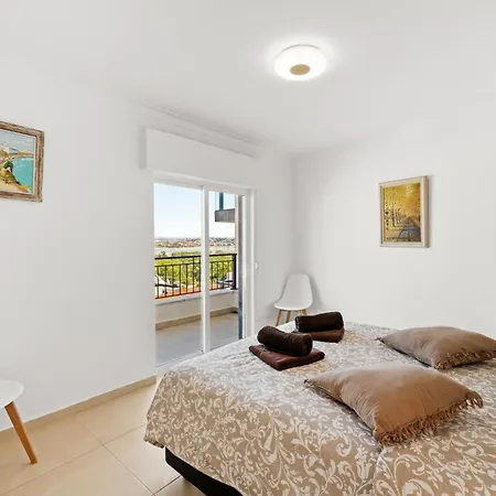Prime Located Penthouse W Seaview *