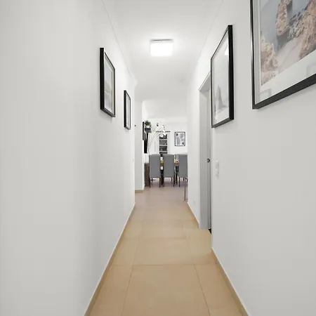 Prime Located Penthouse W Seaview Apartman *