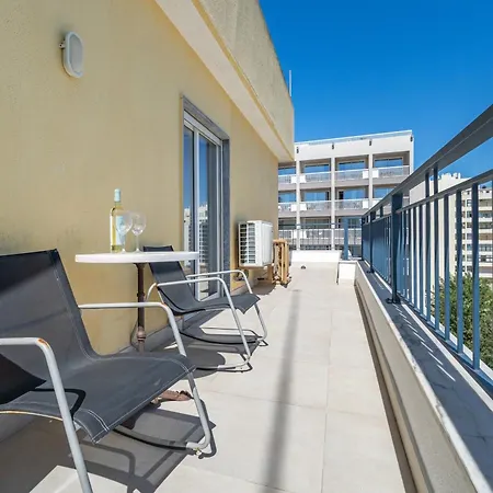 Prime Located Penthouse W Seaview *
