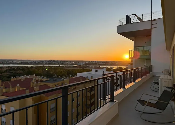 Prime Located Penthouse W Seaview *