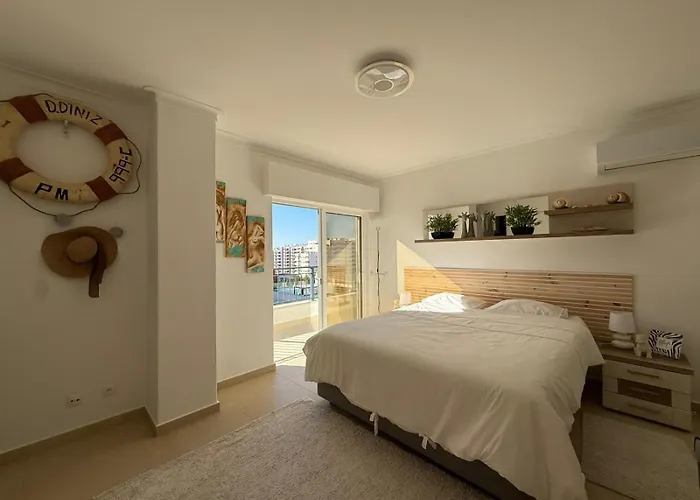 Apartment Prime Located Penthouse W Seaview